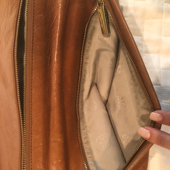 Leather Tory Burch Purse - Picture 4 of 9